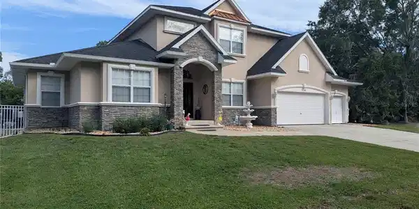 556 NW FERN DRIVE
