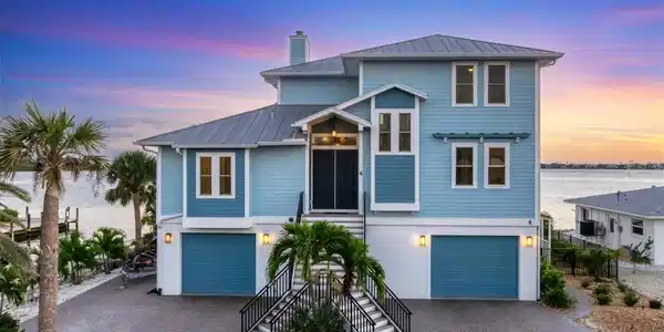 4 SOUTHWIND DRIVE