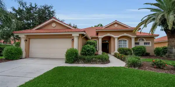 1036 OAK MEADOW LANE