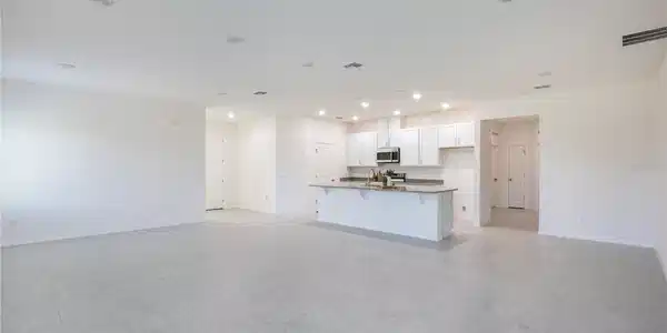 Image 4 Image 4