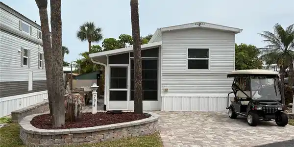 794 HORIZON LANE