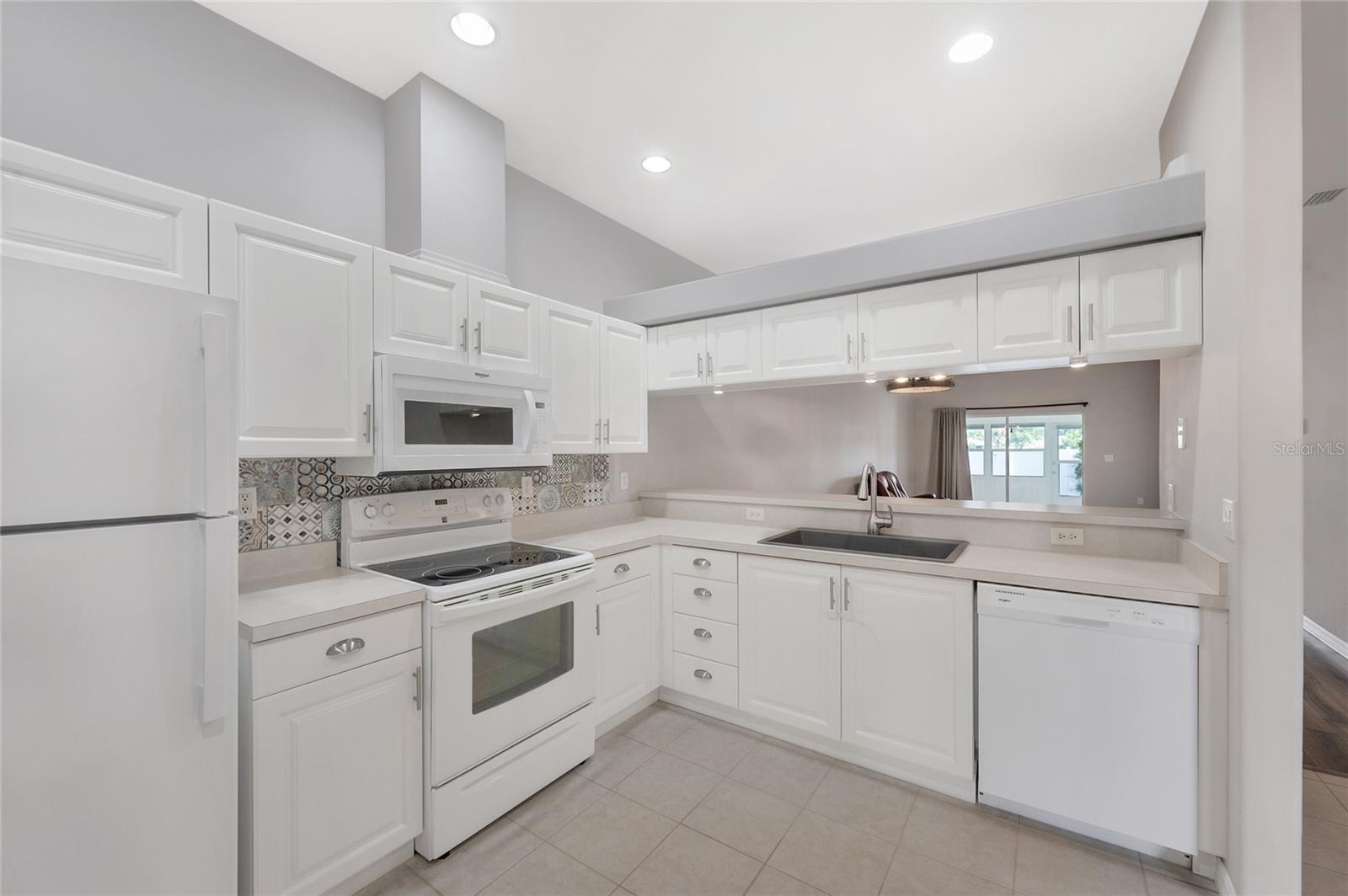 Image 4 Image 4