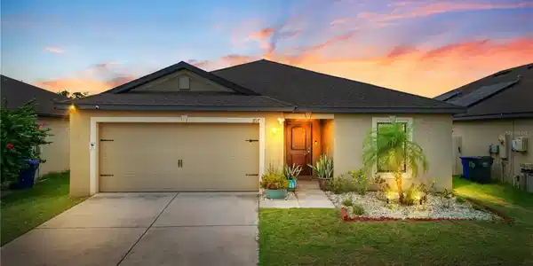 1717 CHATHAM GREEN CIRCLE