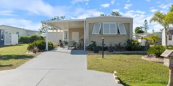 2709 GREBE LANE