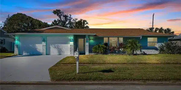 33 SUNNY BEACH DRIVE