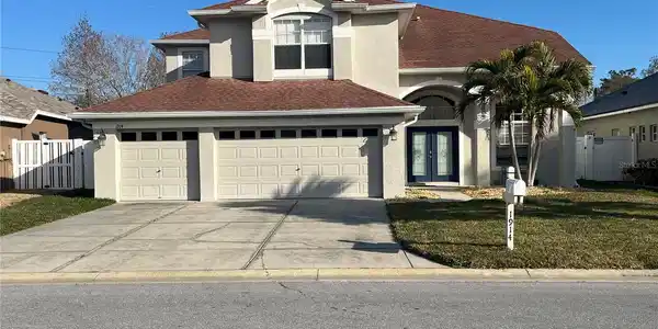 1914 OSWEGO DRIVE