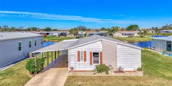 812 SEABROOKE DRIVE