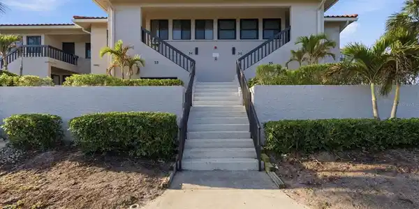 1805 MARINER DRIVE