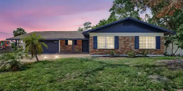 8701 THORNWOOD LANE