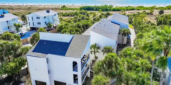 450 BEACH ROAD