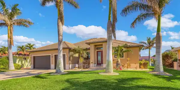 1002 MESSINA DRIVE