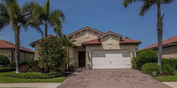 1035 BRADBERRY DRIVE