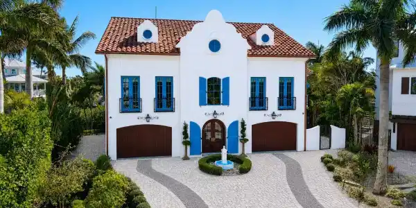 513 VILLA ROSA WAY