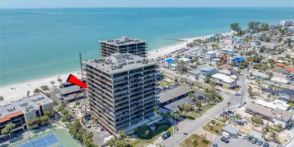 7600 BAYSHORE DRIVE