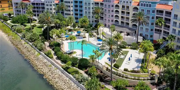 102 YACHT HARBOR DRIVE