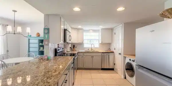 Image 4 Image 4