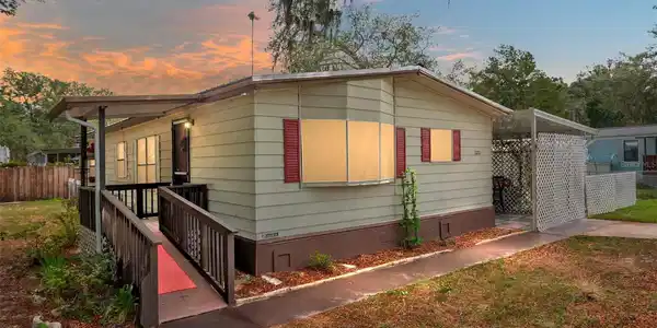11211 NW 113TH PLACE