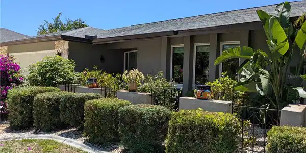 322 E TARPON BOULEVARD NW