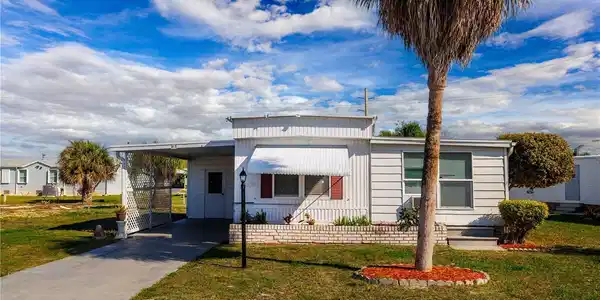412 OSPREY DRIVE