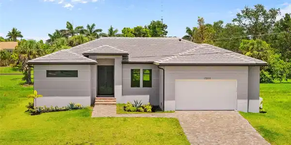 17200 MINT LANE