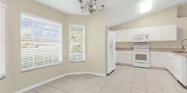 Image 4 Image 4
