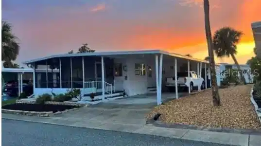 5720 HYACINTH ROAD