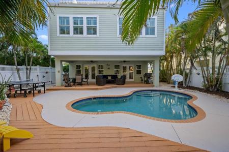 704 GLADIOLUS STREET