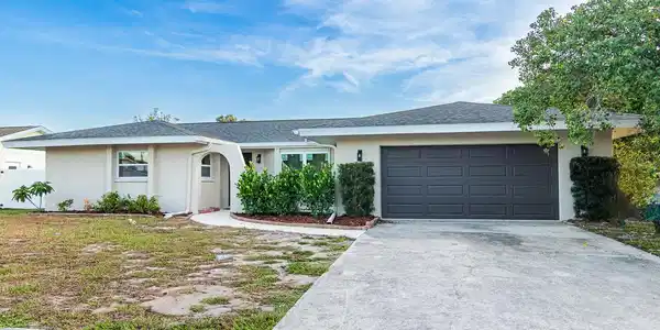 1115 SOUTHERN PINE LANE