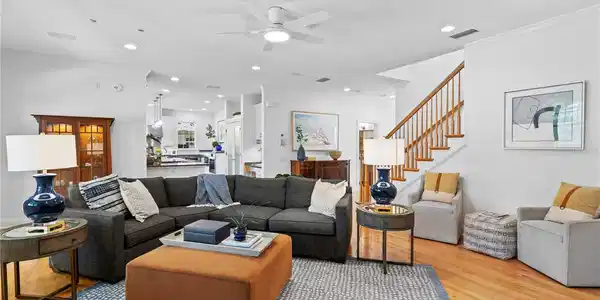 Image 4 Image 4