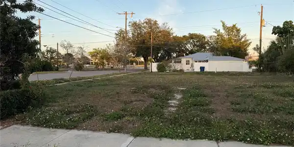 401 COLUMBIA DRIVE