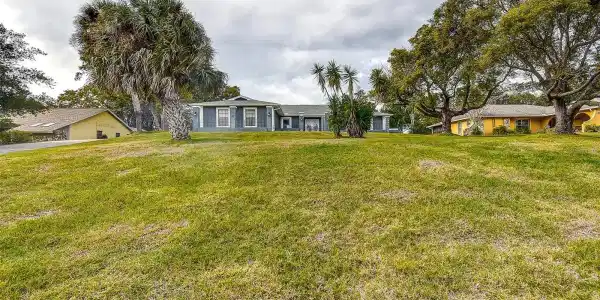 5253 SANDRA DRIVE