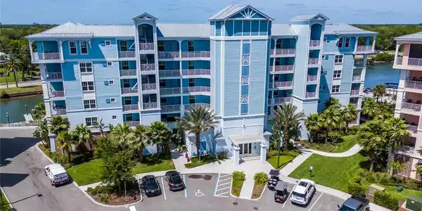 3 RIVERWALK DRIVE