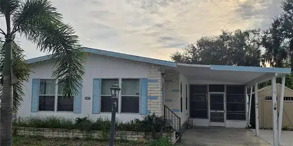3327 EILEEN DRIVE