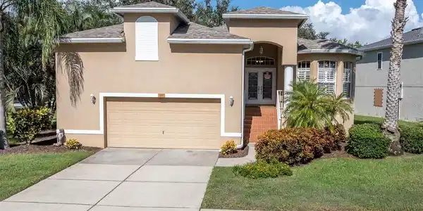 1001 SPOONTAIL COURT