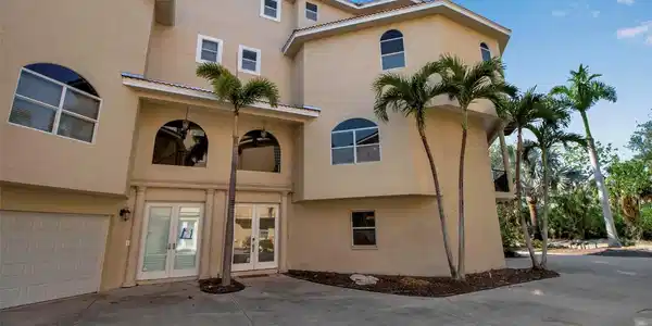 436 CANAL ROAD