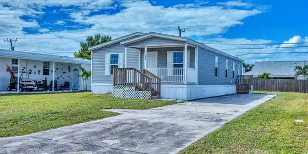 1386 IBIS DRIVE