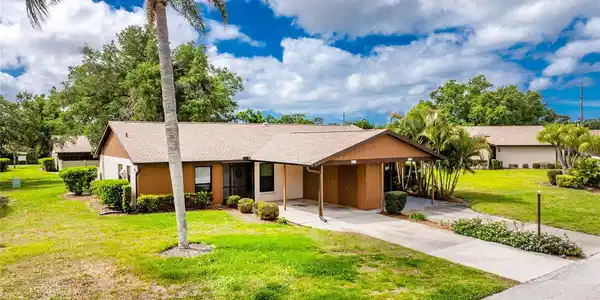 1711 CURRY TRAIL