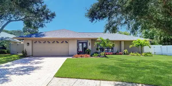 13198 LINDEN PLACE DRIVE