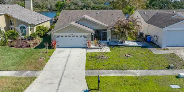 8713 IMPERIAL COURT