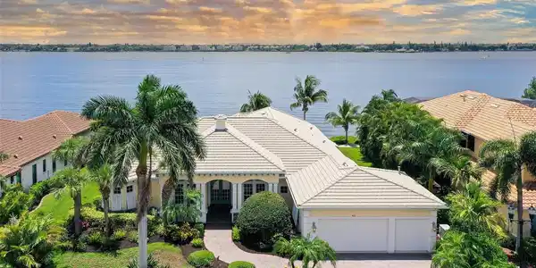 811 RIVIERA DUNES WAY