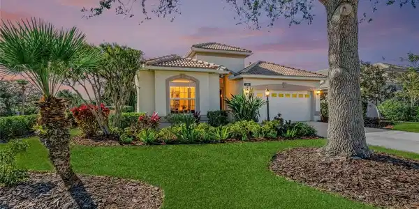 1303 THORNAPPLE DRIVE
