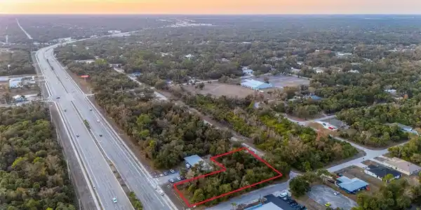 732 TAMIAMI TRAIL