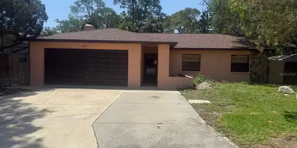 4940 CHERRY COURT
