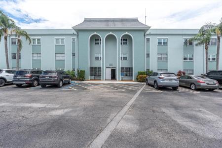 1706 BELLEAIR FOREST DRIVE