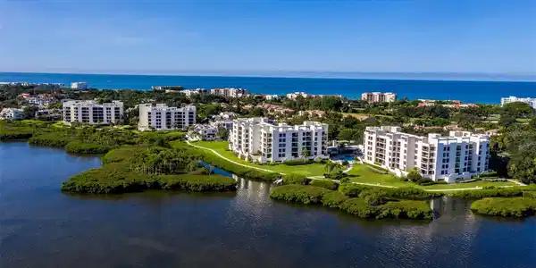 2016 HARBOURSIDE DRIVE