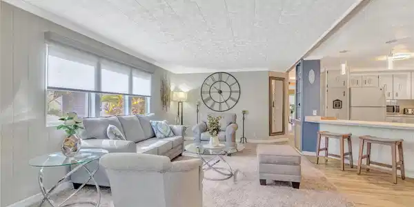 Image 4 Image 4