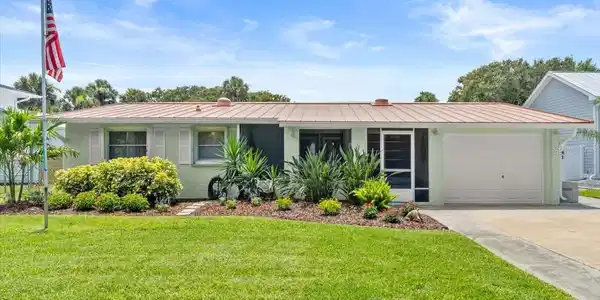 4638 SAXON DRIVE