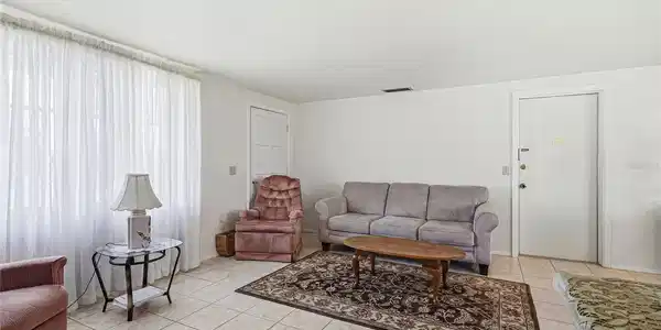 Image 4 Image 4