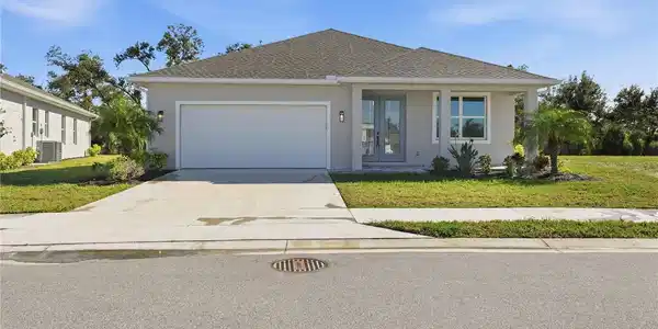 721 REDBUD COURT