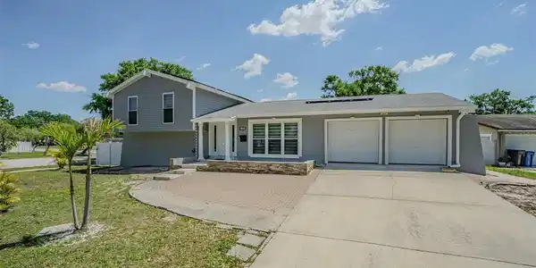 7015 COBBLEWOOD COURT